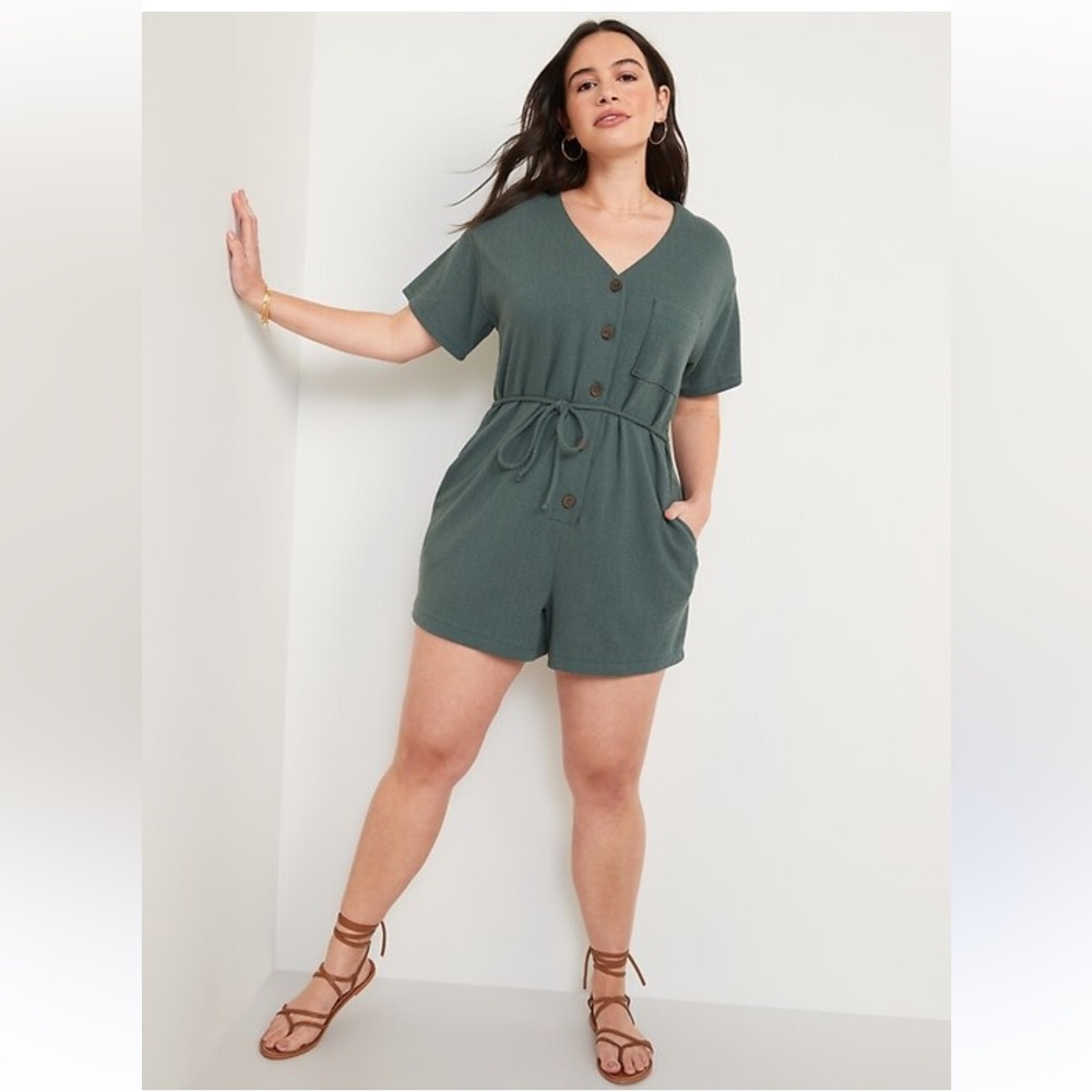 Old Navy green textured knit utility v- neck button up short sleeve romper 2X